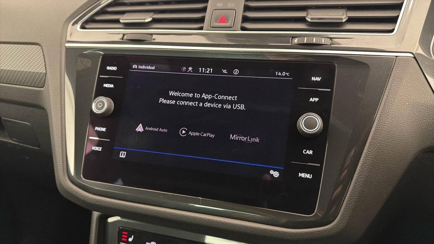 Used Volkswagen Tiguan 2022 for sale - 77771212: Photo 40