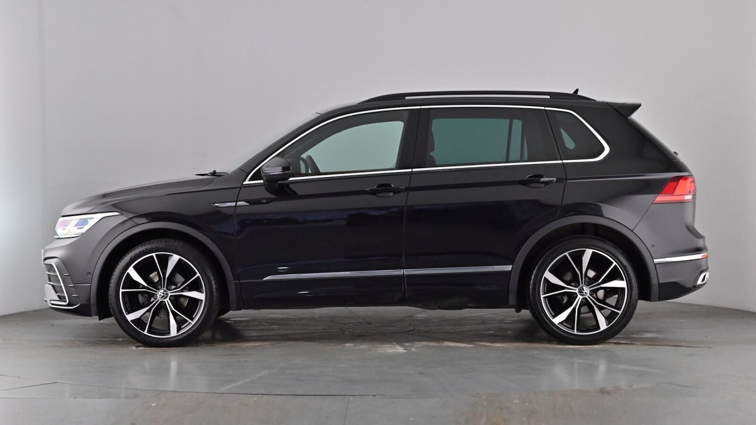 Used Volkswagen Tiguan 2022 for sale - 77771212: Photo 54