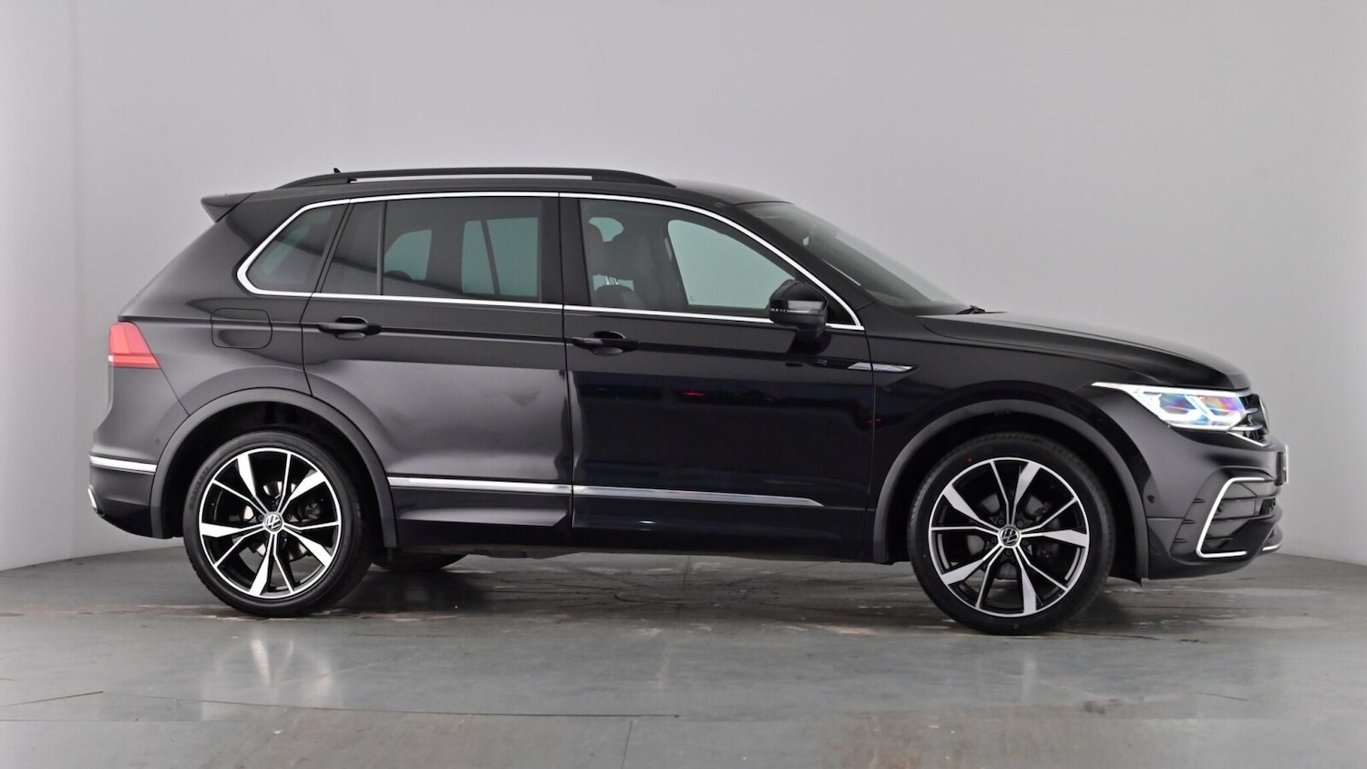 Used Volkswagen Tiguan 2022 for sale - 77771212: Photo 73