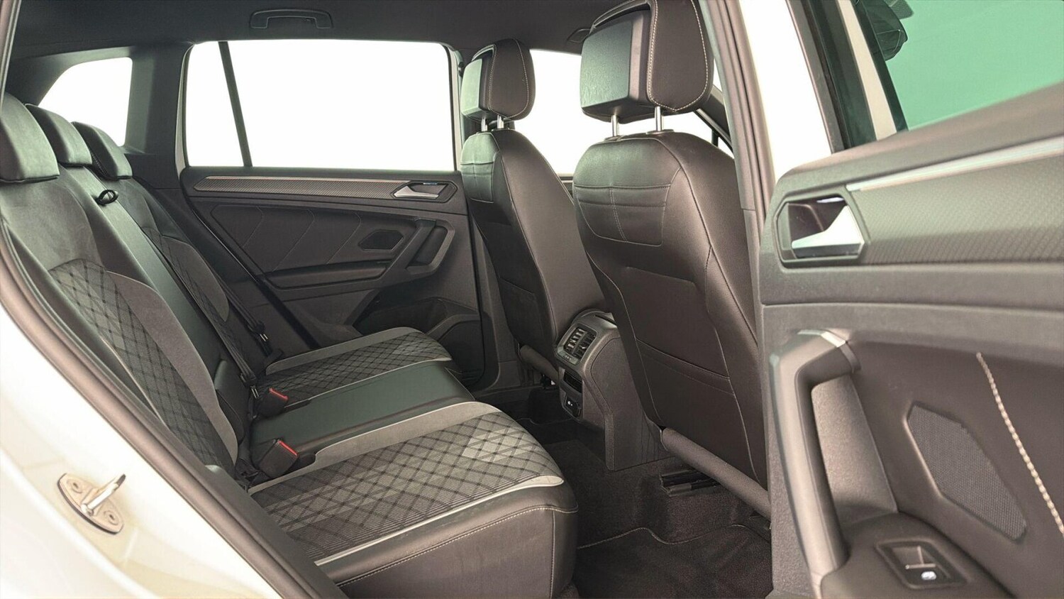 Used Volkswagen Tiguan 2022 for sale - 77685728: Photo 24