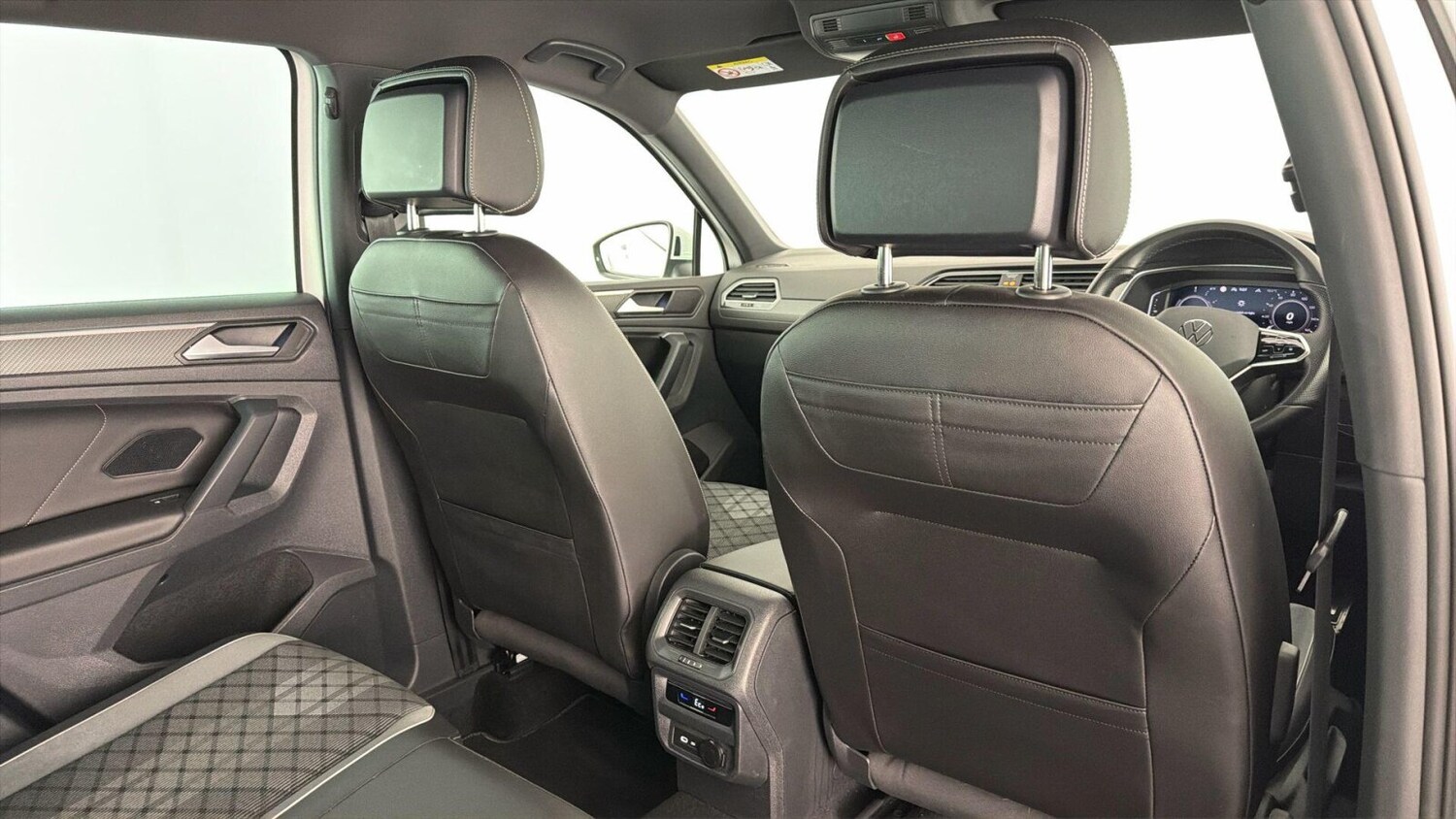 Used Volkswagen Tiguan 2022 for sale - 77685728: Photo 32