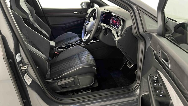 Used Volkswagen Golf 2023 for sale - 75405990: Photo 12