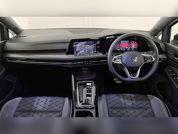 Used Volkswagen Golf 2023 for sale - 75405990: Photo