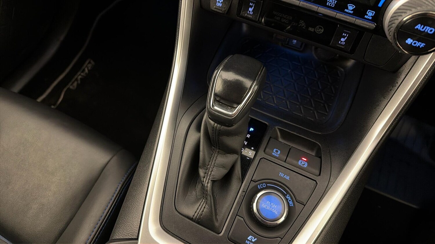 Used Toyota RAV4 2021 for sale - 78049785: Photo 12