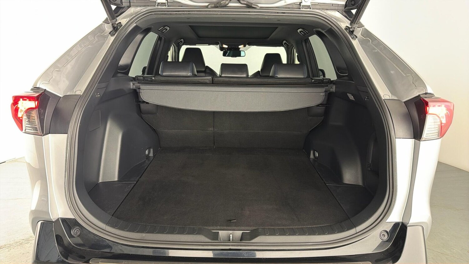 Used Toyota RAV4 2021 for sale - 78049785: Photo 14