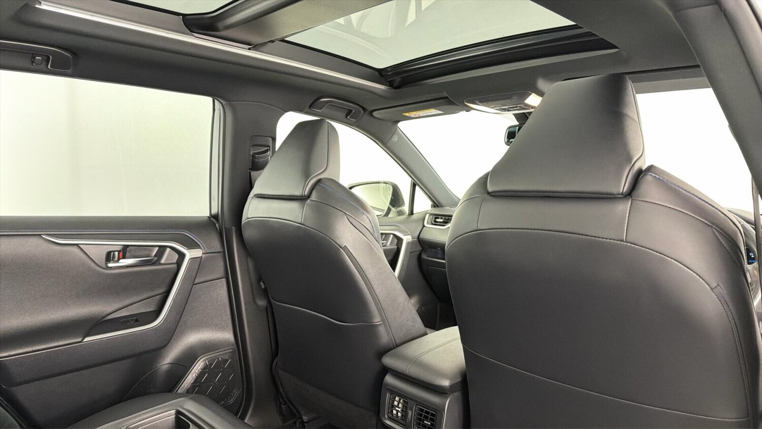 Used Toyota RAV4 2021 for sale - 78049785: Photo 33