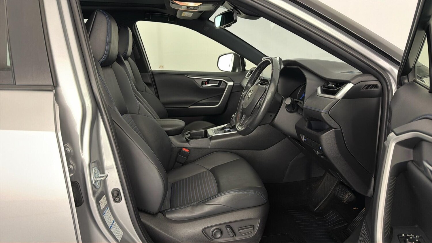 Used Toyota RAV4 2021 for sale - 78049785: Photo 8