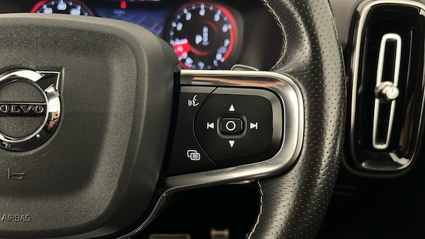 Used Volvo XC40 2019 for sale - 75688499: Photo 23