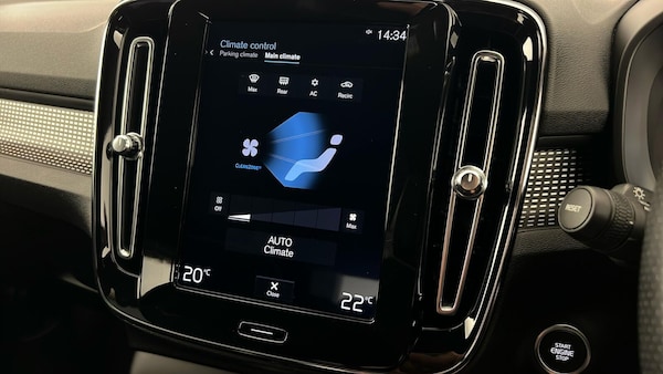 Used Volvo XC40 2019 for sale - 75688499: Photo 24