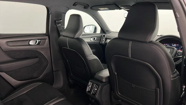 Used Volvo XC40 2019 for sale - 75688499: Photo 33