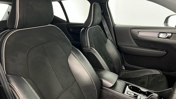 Used Volvo XC40 2019 for sale - 75688499: Photo 36