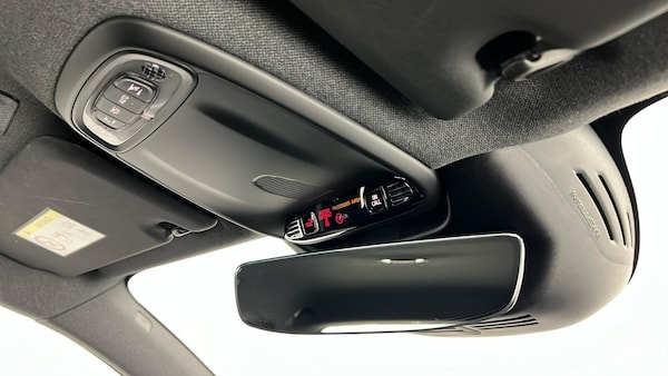 Used Volvo XC40 2019 for sale - 75688499: Photo 38