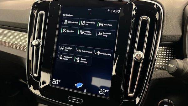 Used Volvo XC40 2019 for sale - 75688499: Photo 42