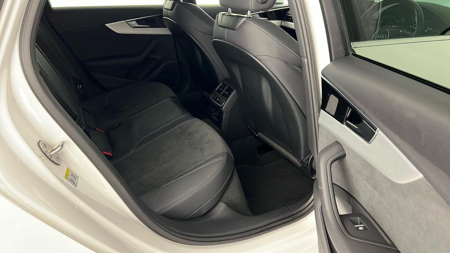 Used Audi A4 2022 for sale - 76487160: Photo 17
