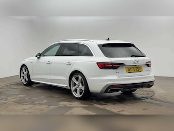 Used Audi A4 2022 for sale - 76487160: Photo