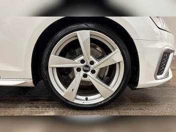 Used Audi A4 2022 for sale - 76487160: Photo