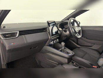 Used Renault Clio 2023 for sale - 78472549: Photo