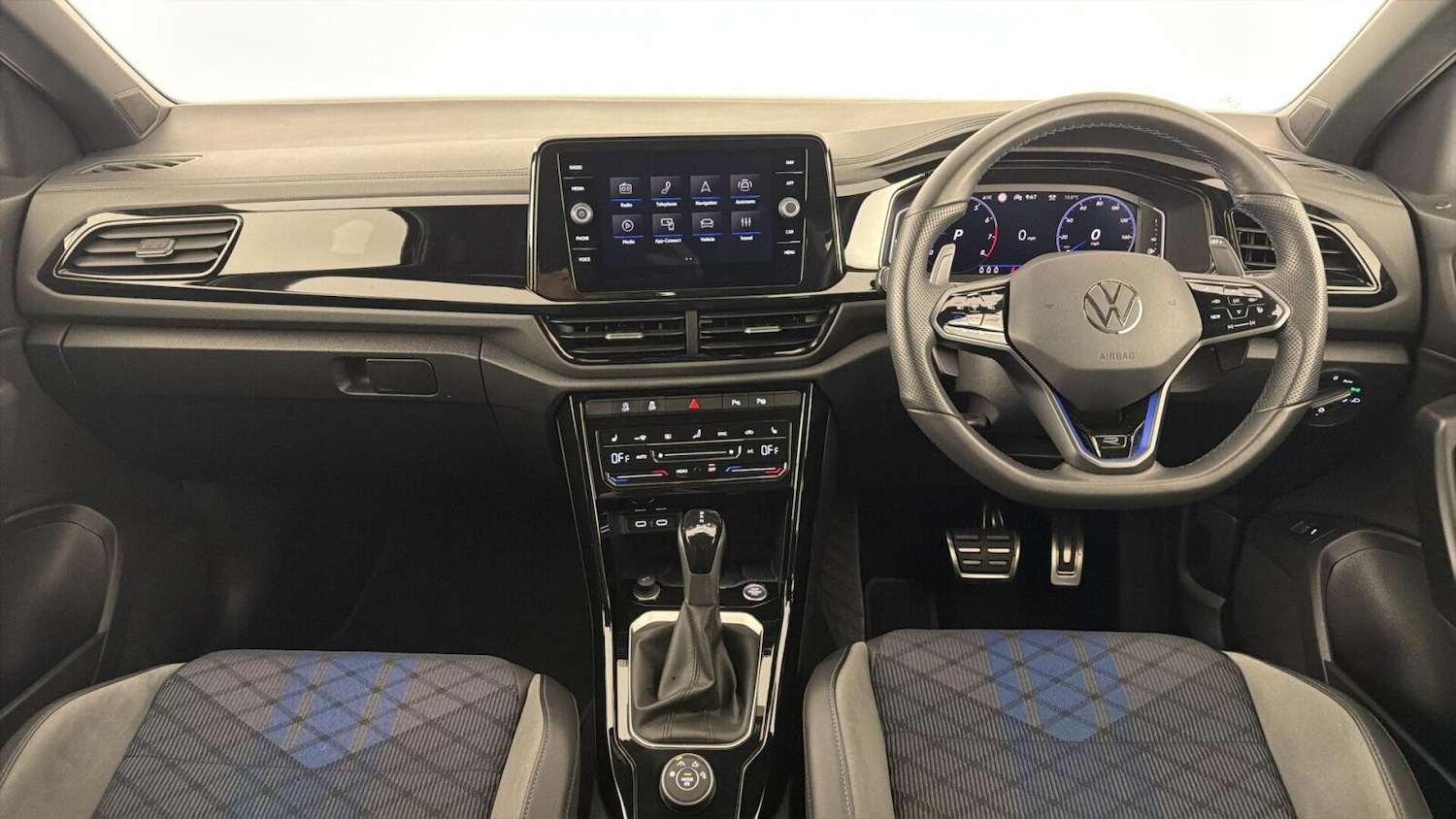 Used Volkswagen T-Roc 2025 for sale - 77660352: Photo 10