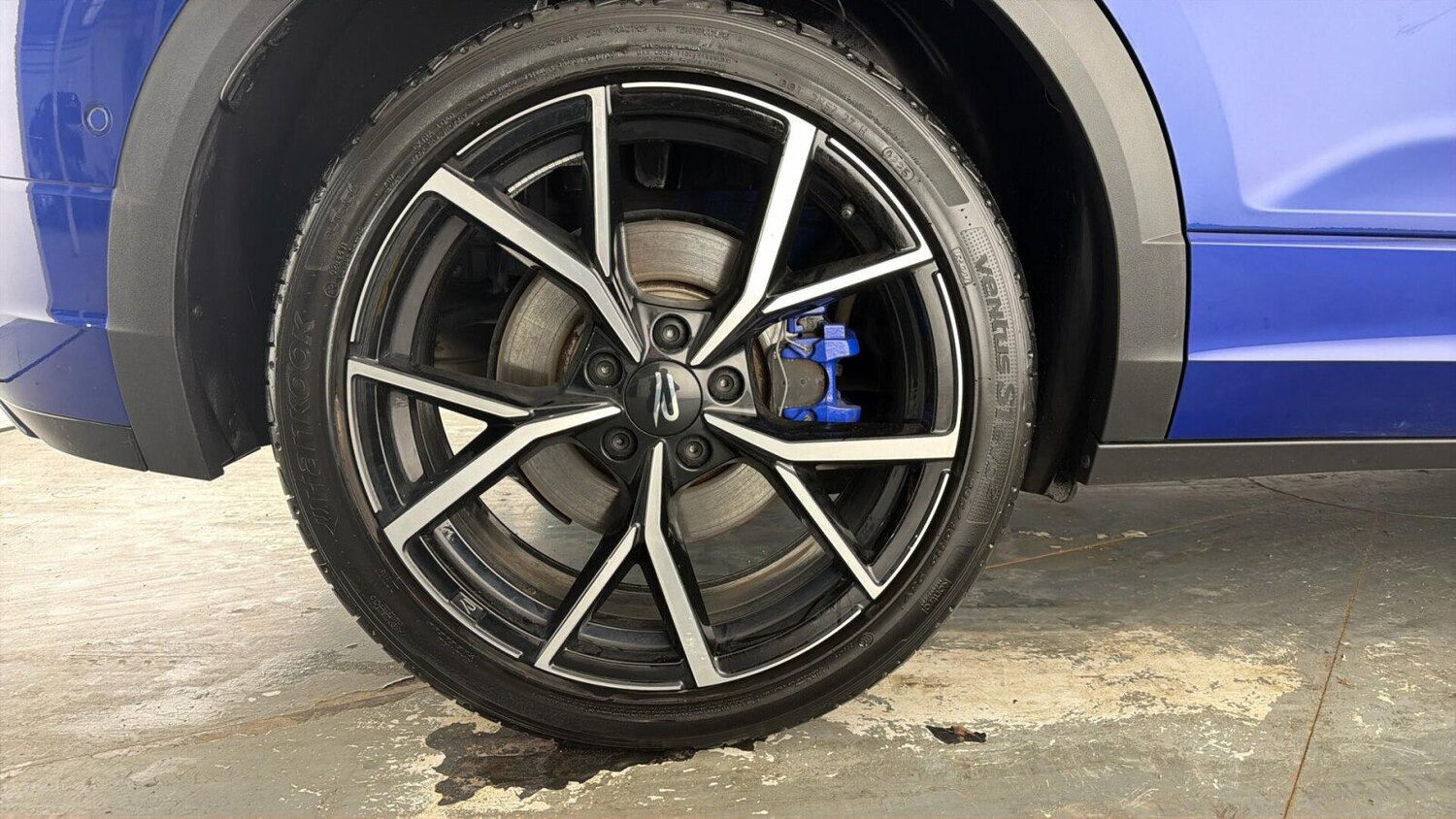 Used Volkswagen T-Roc 2025 for sale - 77660352: Photo 29