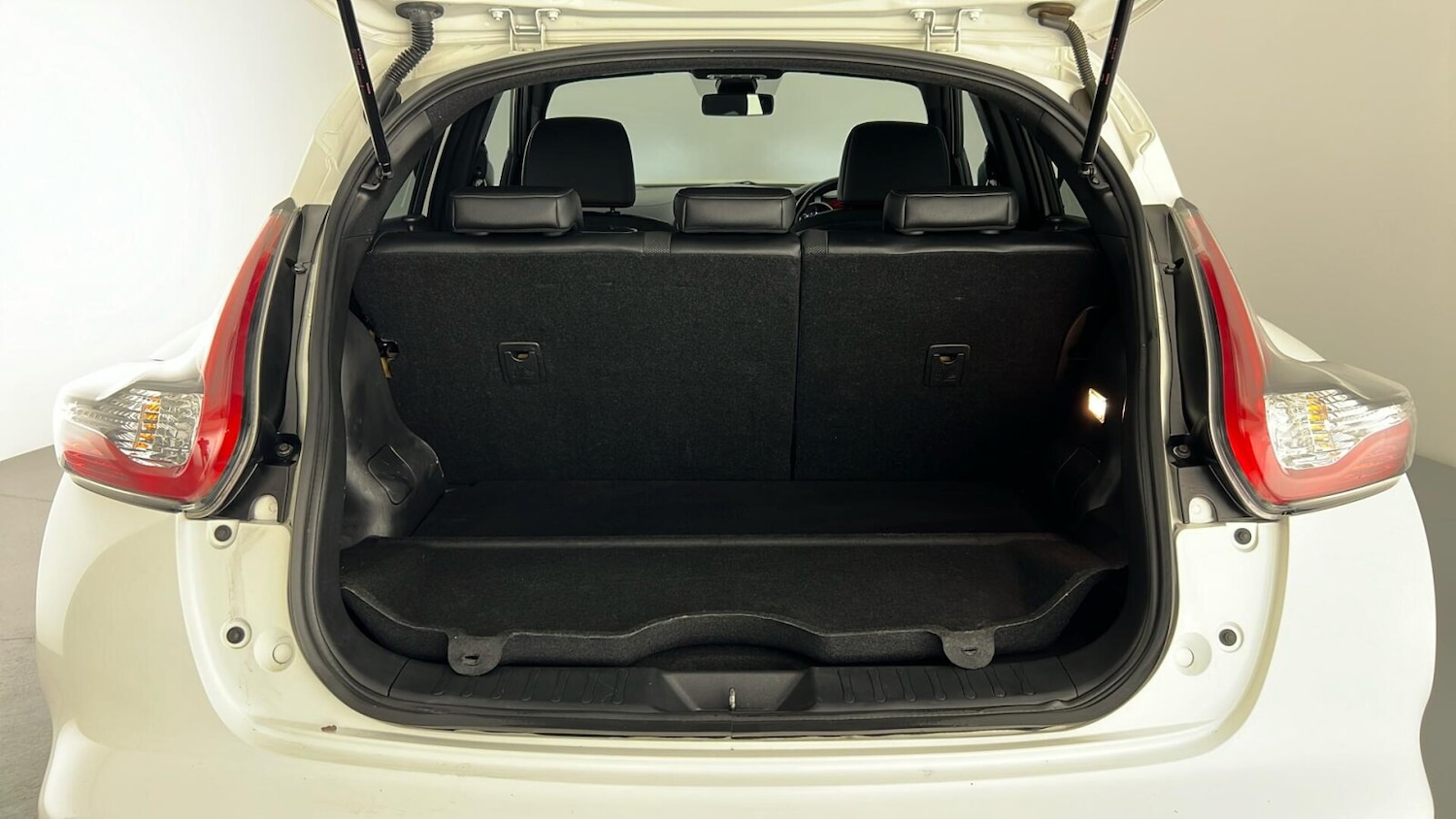 Used Nissan Juke 2017 for sale - 76661092: Photo 20