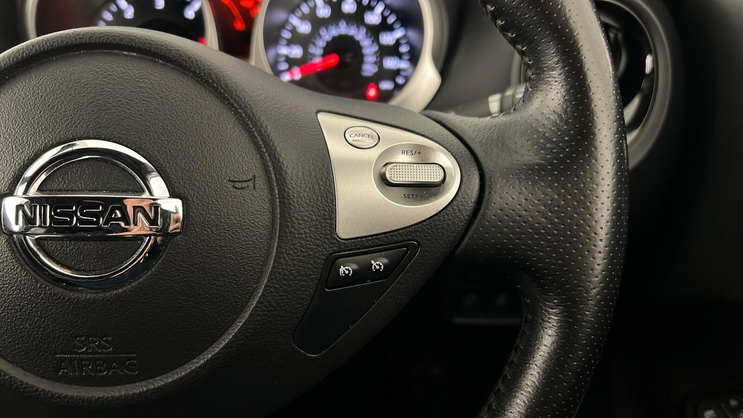 Used Nissan Juke 2017 for sale - 76661092: Photo 24