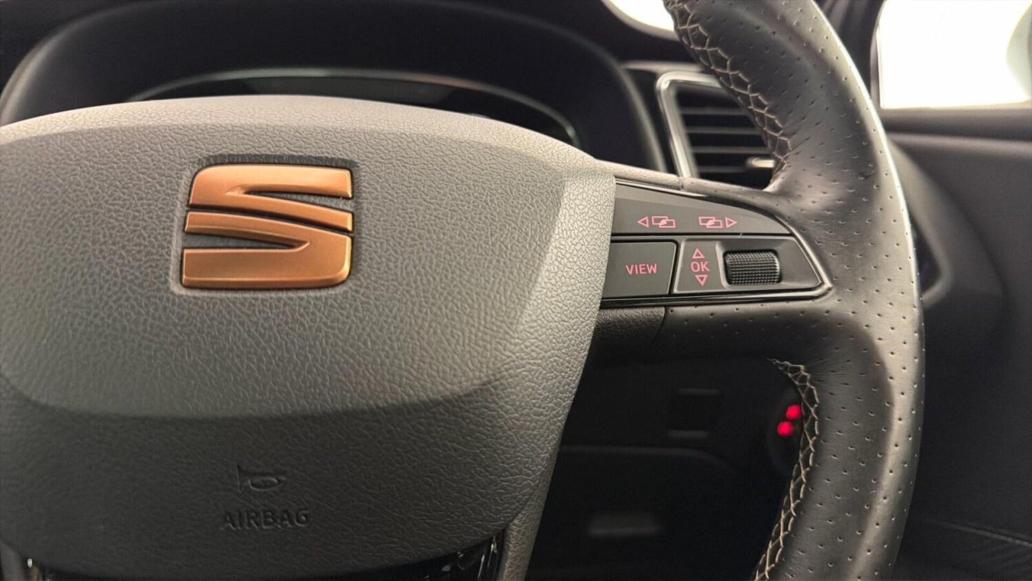 Used SEAT Leon 2019 for sale - 77942143: Photo 11