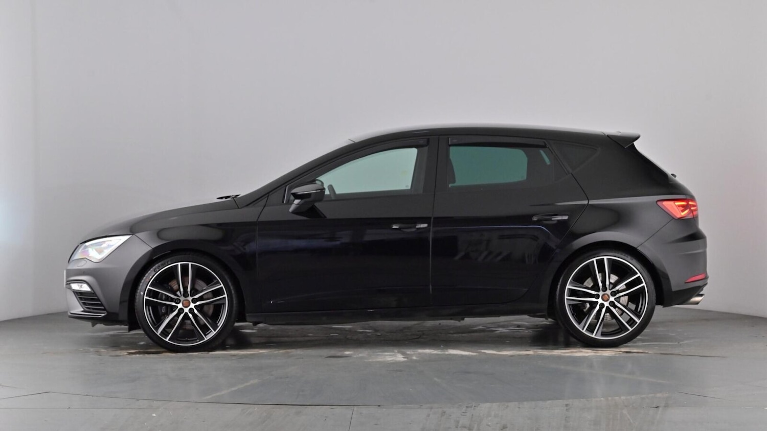 Used SEAT Leon 2019 for sale - 77942143: Photo 53