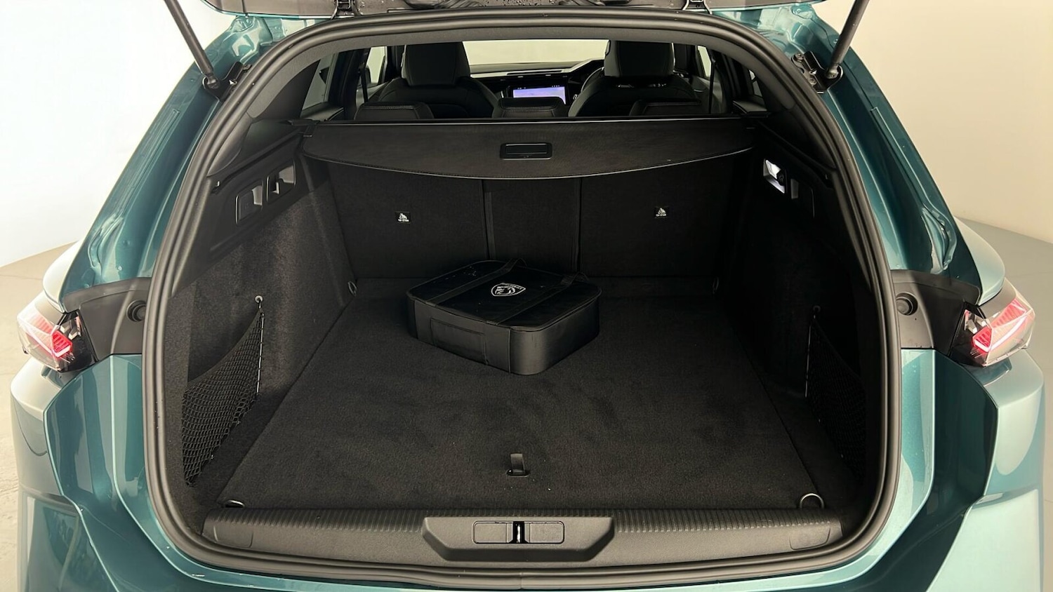 Used Peugeot 308 2024 for sale - 77031404: Photo 13