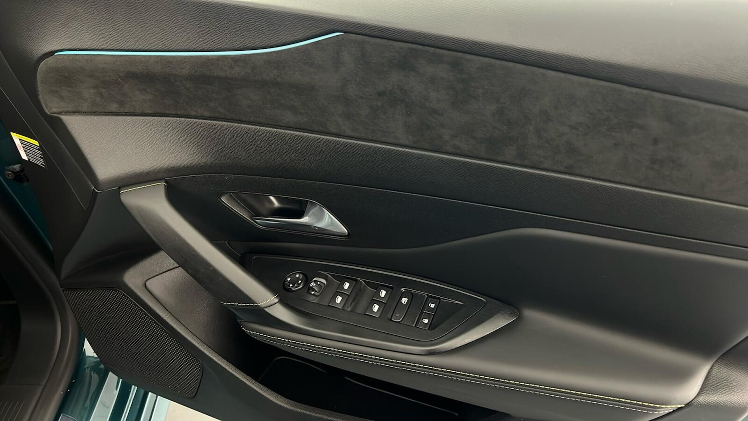 Used Peugeot 308 2024 for sale - 77031404: Photo 31