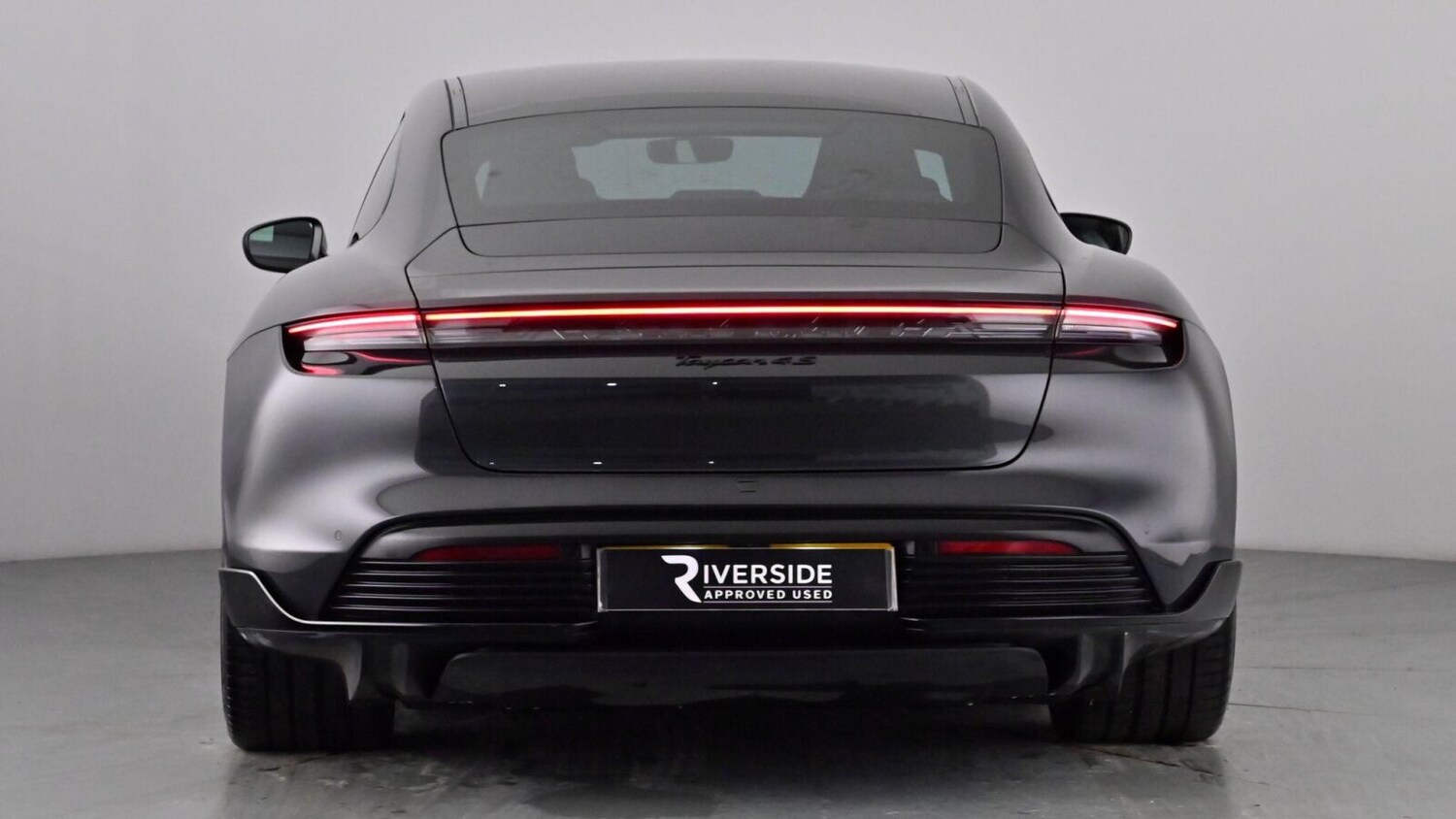 Used Porsche Taycan 2021 for sale - 77470768: Photo 11