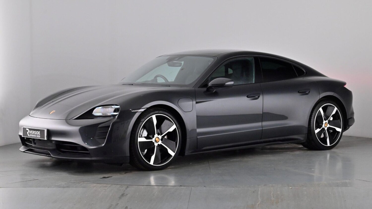 Used Porsche Taycan 2021 for sale - 77470768: Photo 21