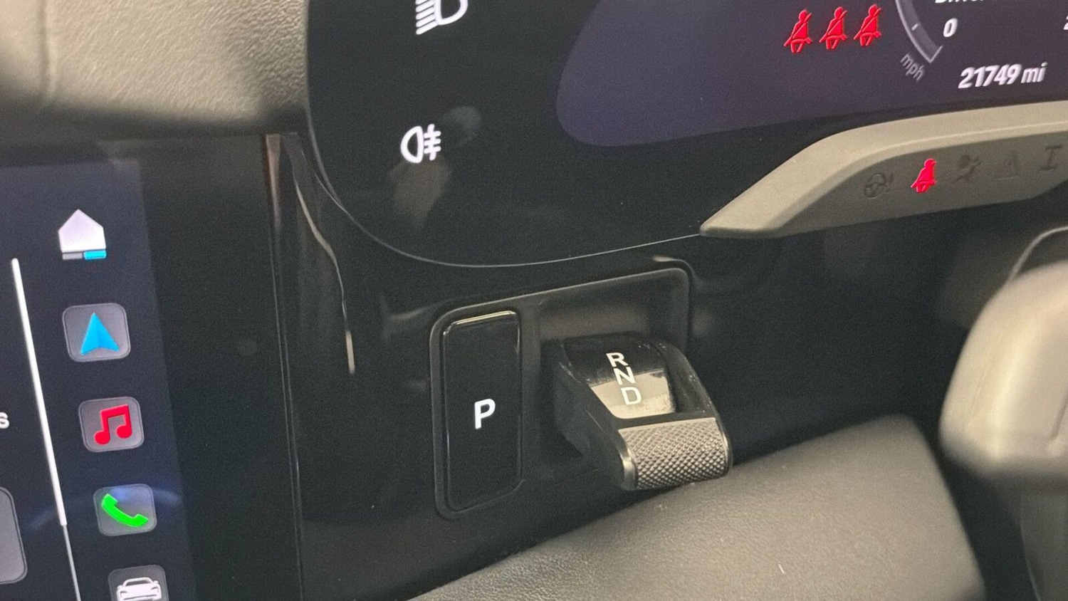 Used Porsche Taycan 2021 for sale - 77470768: Photo 24