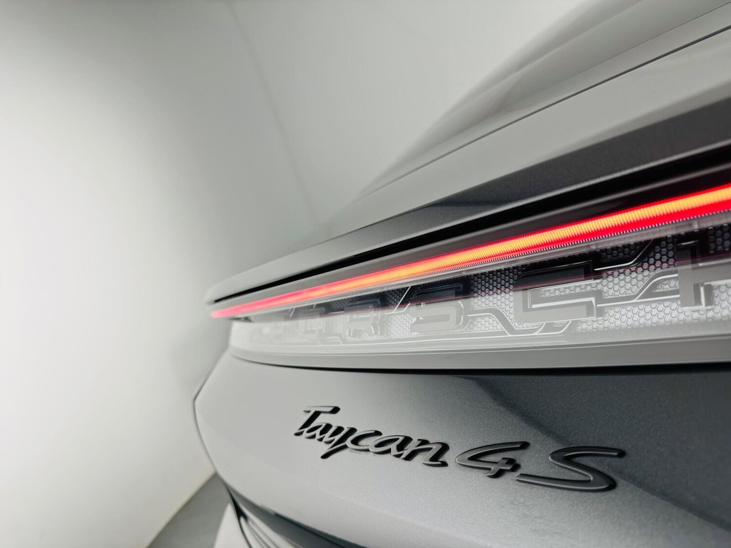 Used Porsche Taycan 2021 for sale - 77470768: Photo 35