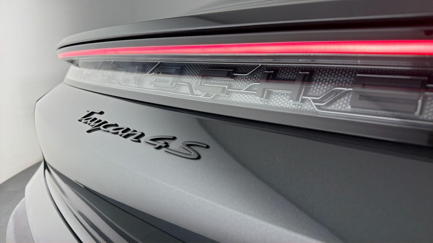 Used Porsche Taycan 2021 for sale - 77470768: Photo 42