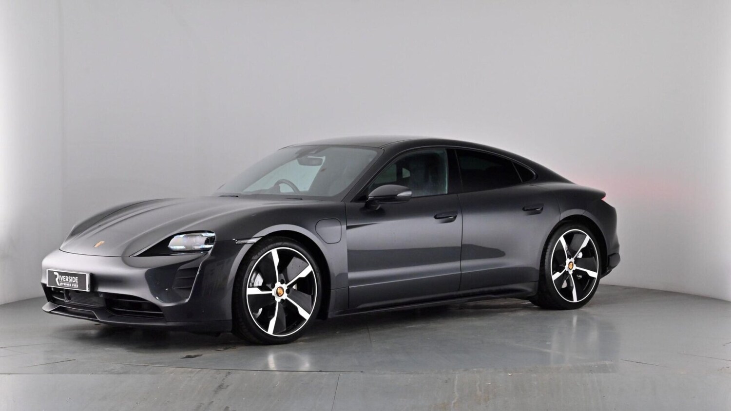 Used Porsche Taycan 2021 for sale - 77470768: Photo 67