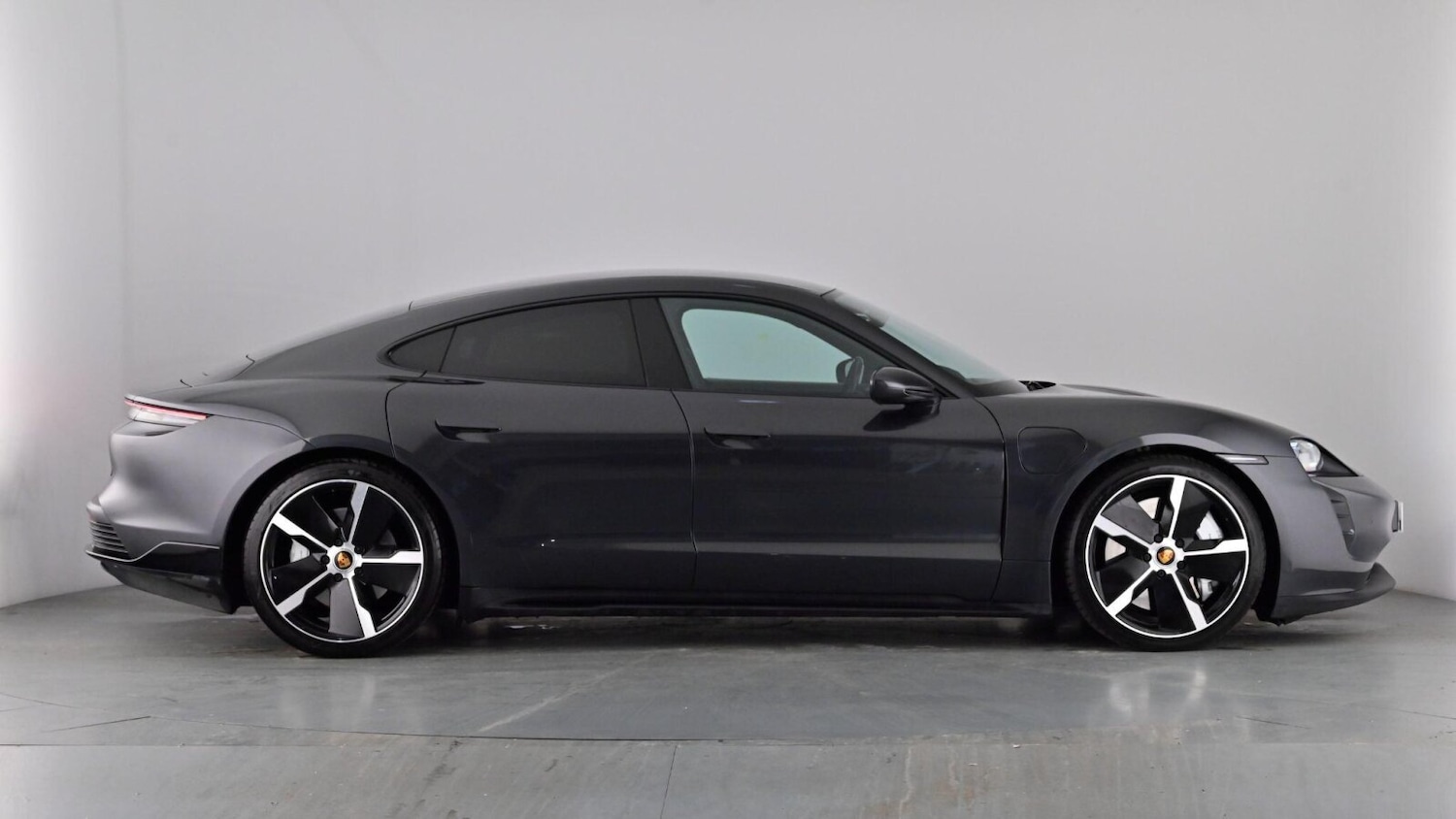 Used Porsche Taycan 2021 for sale - 77470768: Photo 89