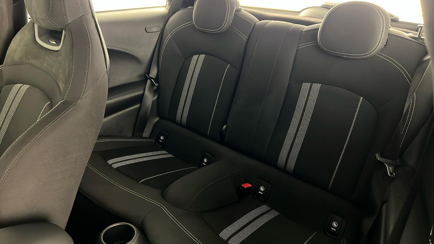 Used MINI Hatch 2019 for sale - 76104171: Photo 12