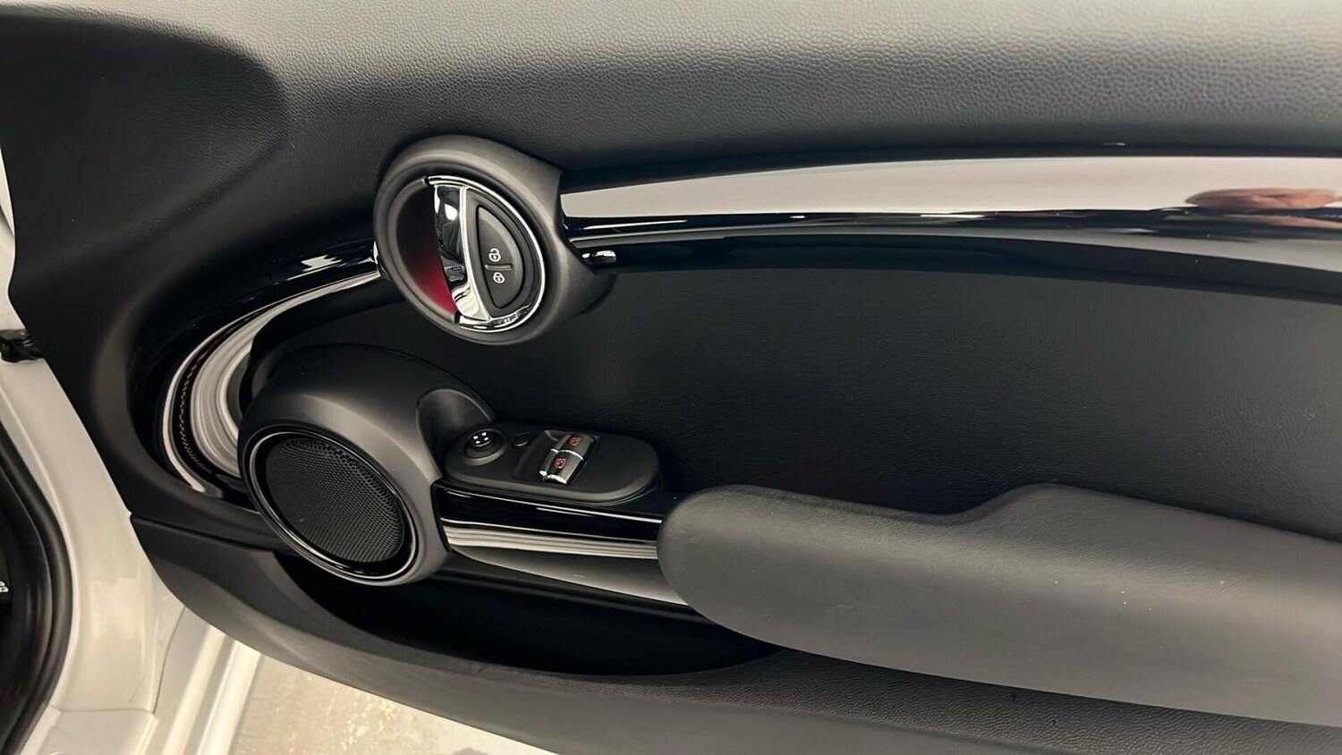 Used MINI Hatch 2019 for sale - 76104171: Photo 31