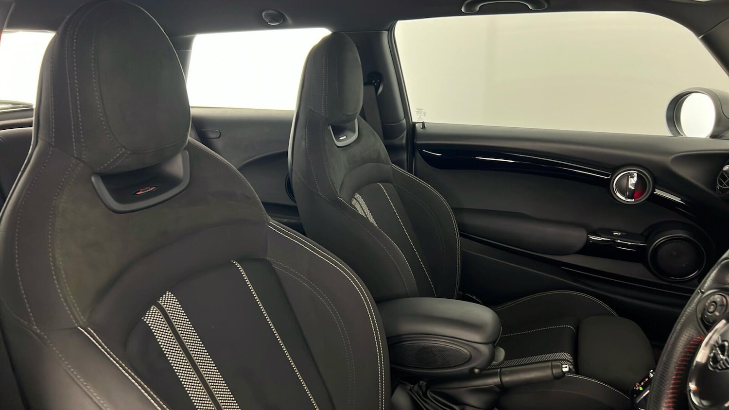 Used MINI Hatch 2019 for sale - 76104171: Photo 33