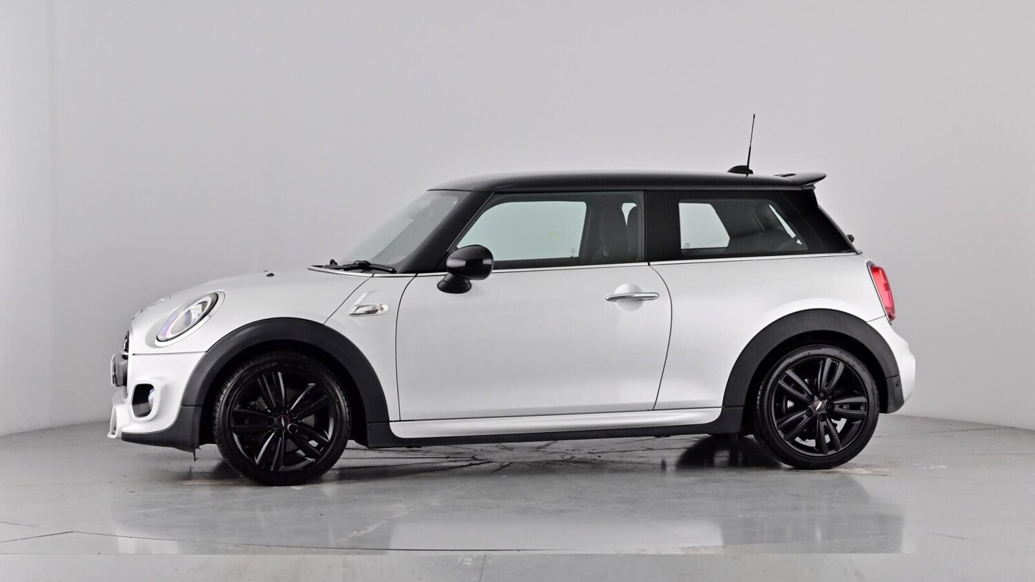 Used MINI Hatch 2019 for sale - 76104171: Photo 54