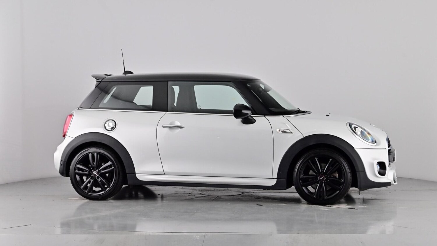 Used MINI Hatch 2019 for sale - 76104171: Photo 74