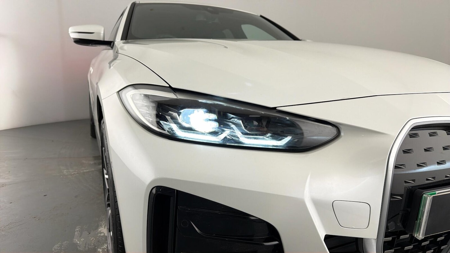 Used BMW i4 2022 for sale - 77560636: Photo 24