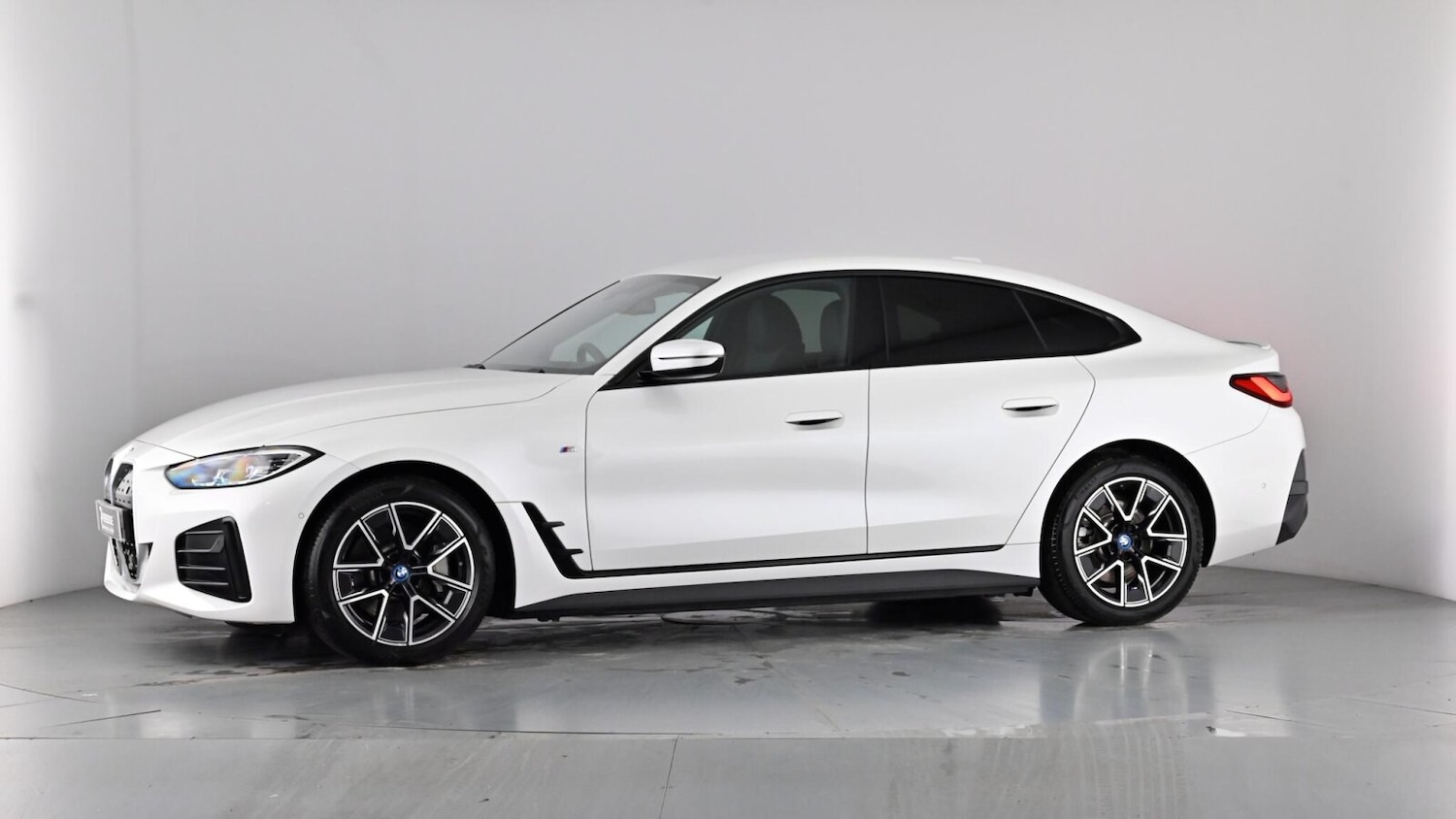 Used BMW i4 2022 for sale - 77560636: Photo 54