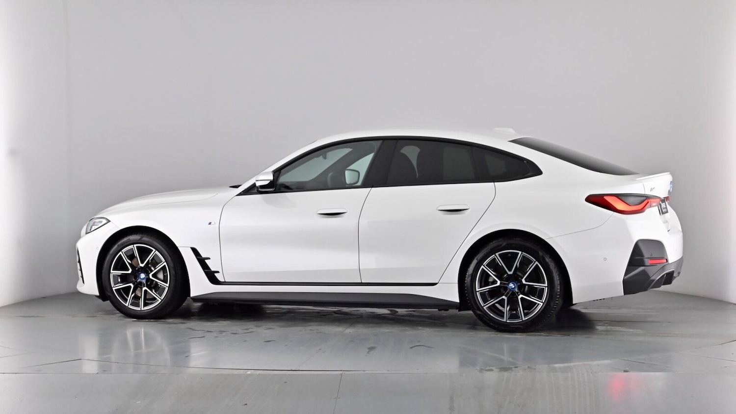 Used BMW i4 2022 for sale - 77560636: Photo 58