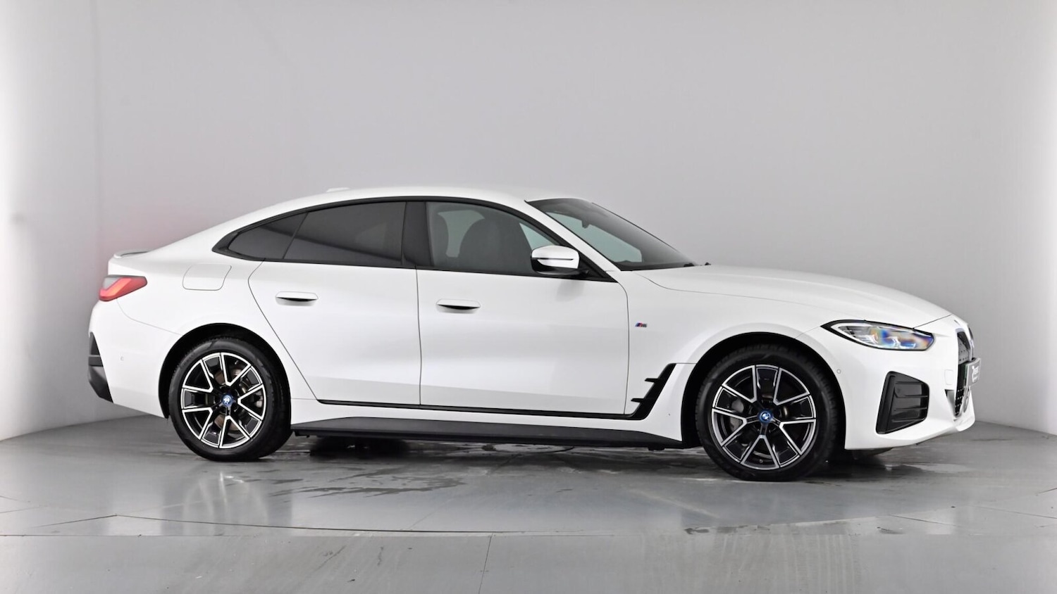 Used BMW i4 2022 for sale - 77560636: Photo 76