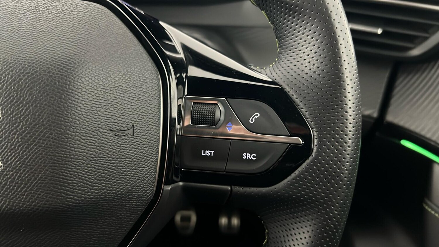 Used Peugeot 2008 2021 for sale - 76104112: Photo 19