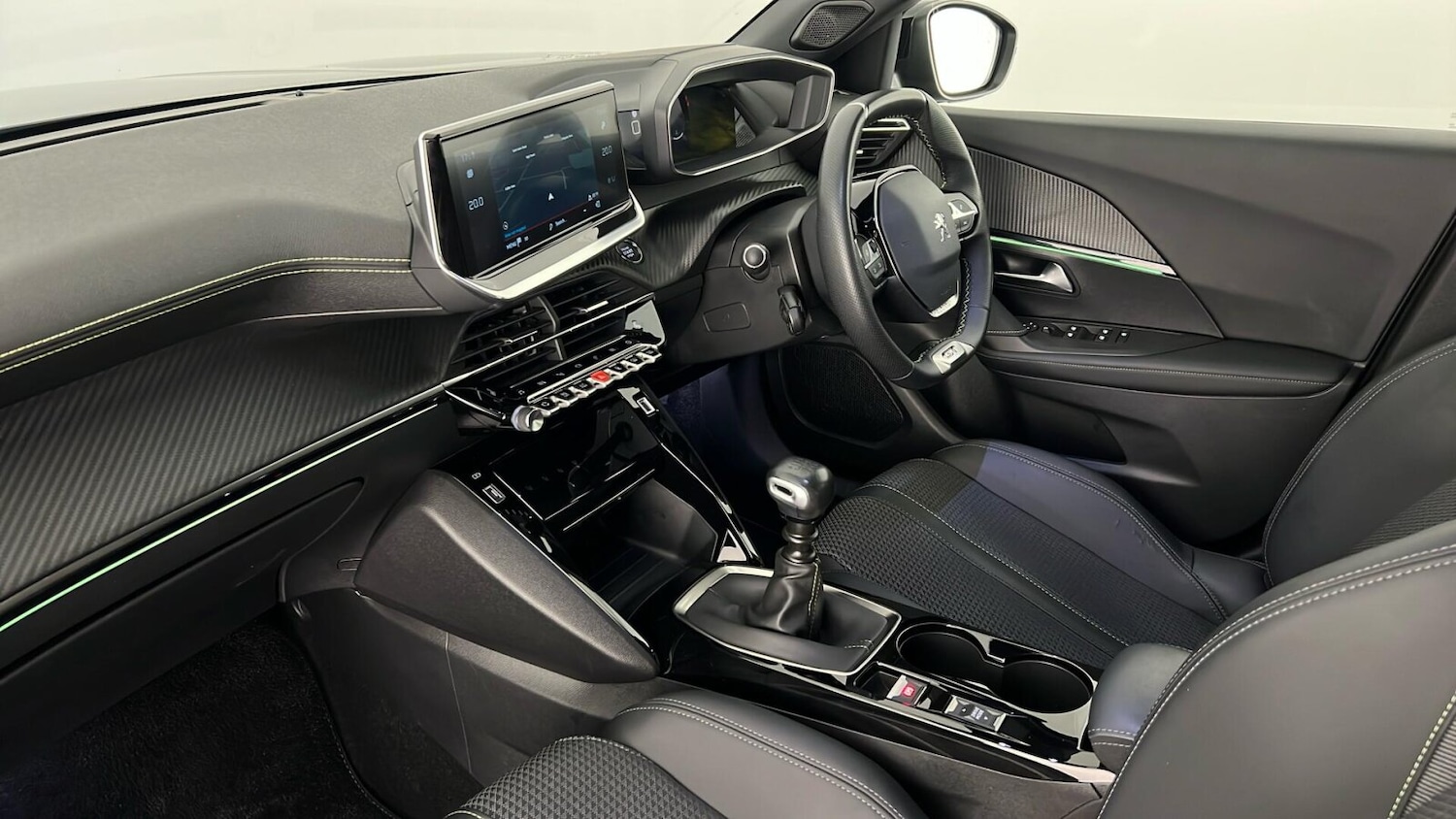 Used Peugeot 2008 2021 for sale - 76104112: Photo 9