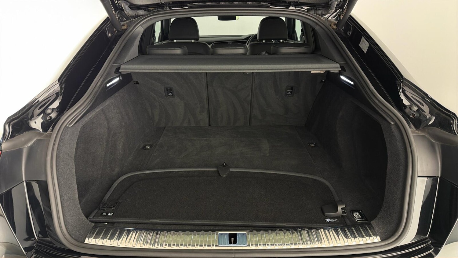 Used Audi e-tron 2022 for sale - 77778375: Photo 13