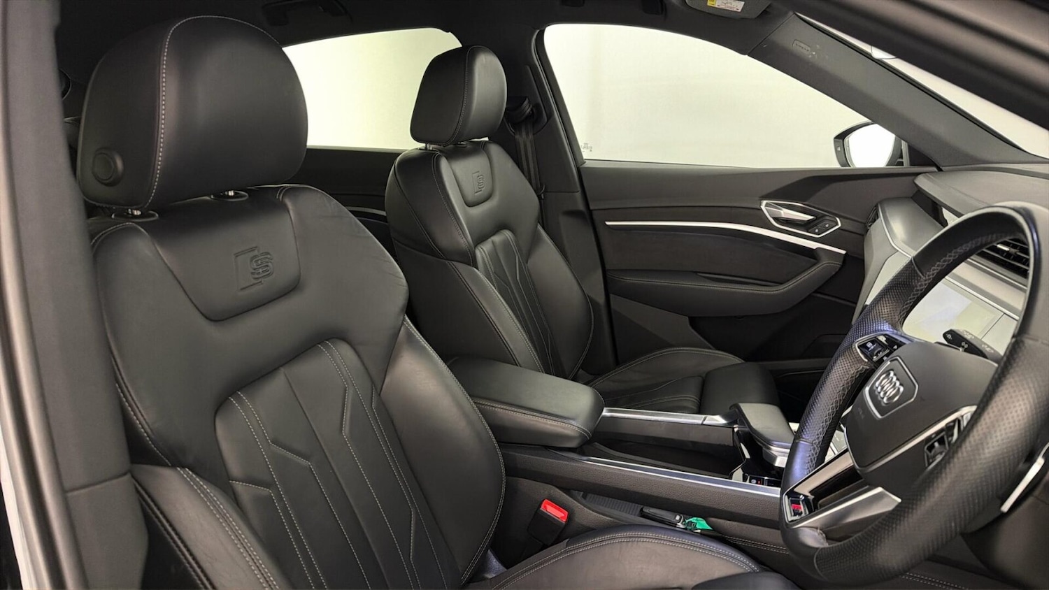 Used Audi e-tron 2022 for sale - 77778375: Photo 33