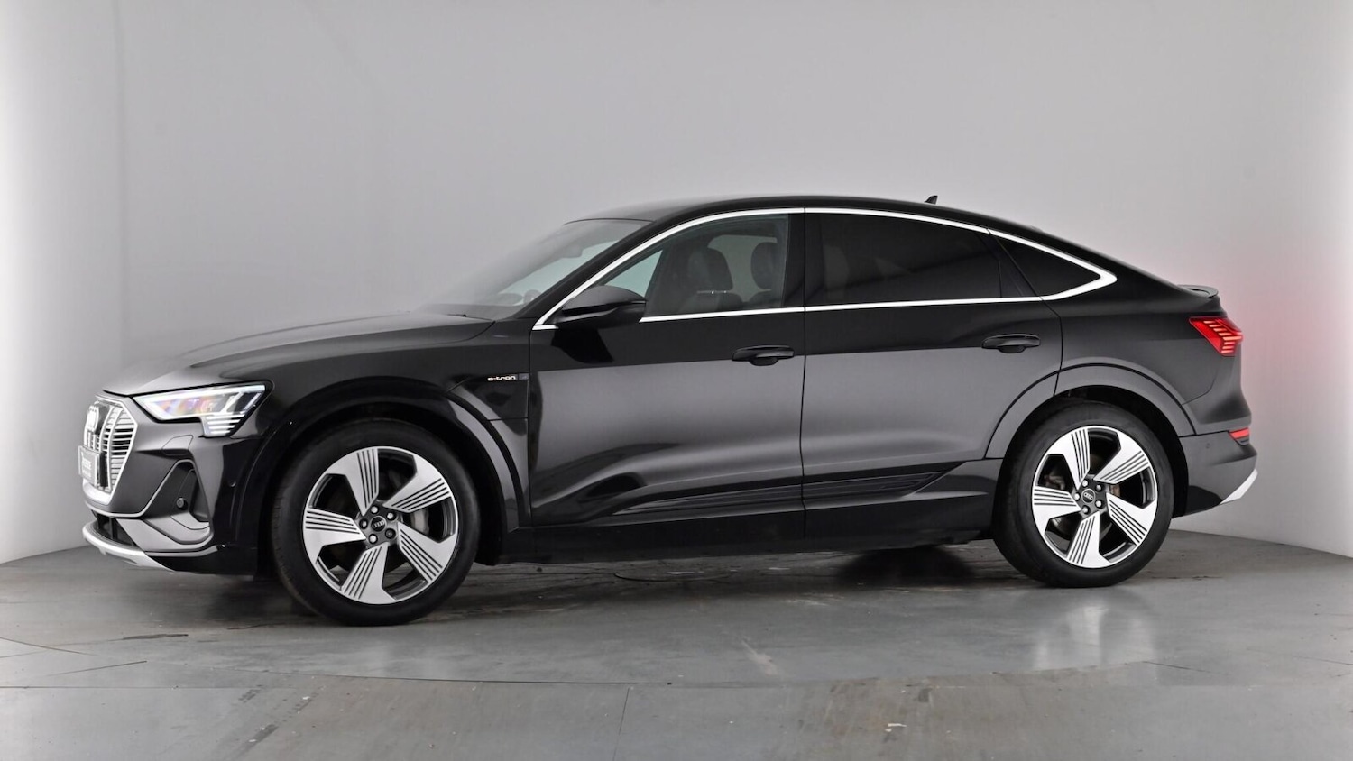 Used Audi e-tron 2022 for sale - 77778375: Photo 54